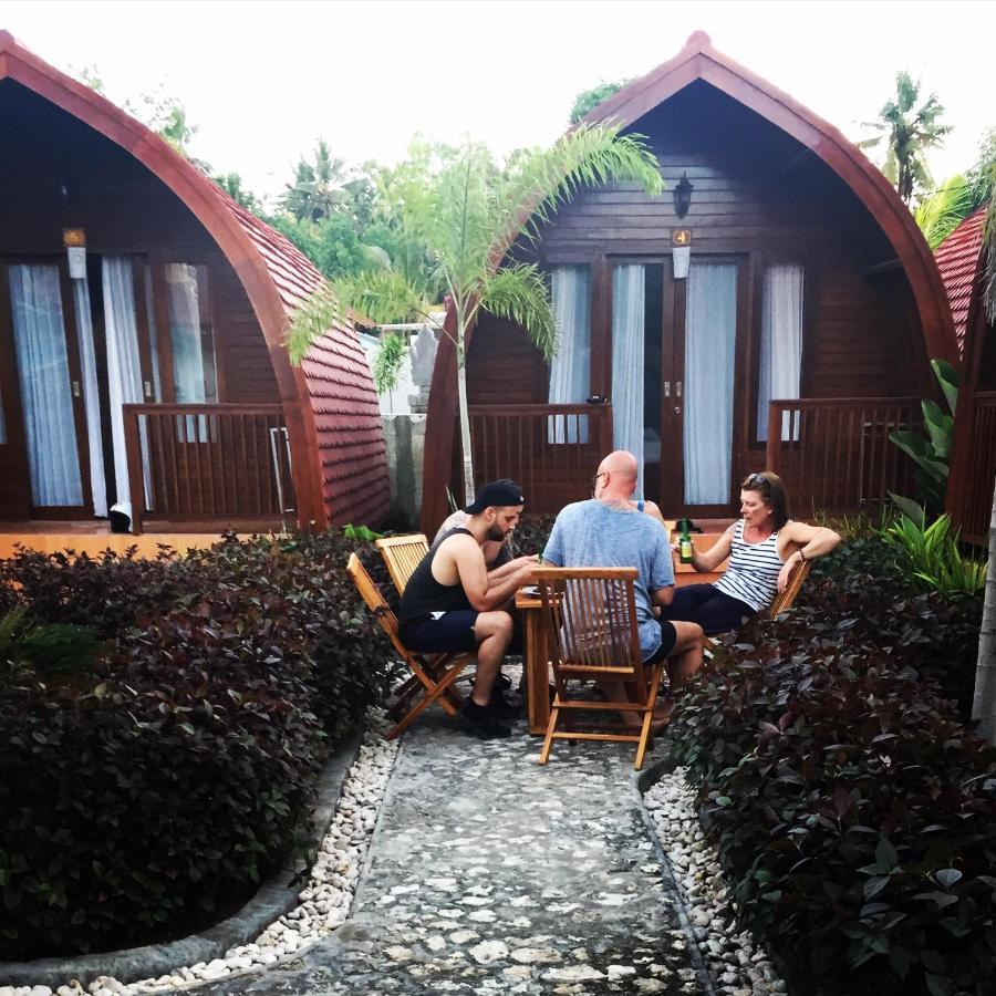 Lotus Bungalow Hotel Nusa Penida Exterior photo